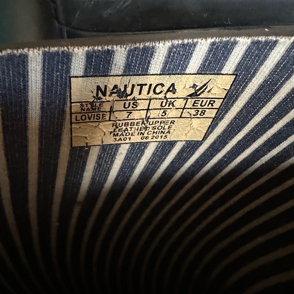 51. Nautica Rubber Rain Blue Boots with Silver Nautica Emblem on the Side - Picture 7 of 7